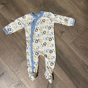 Lion snap pajamas